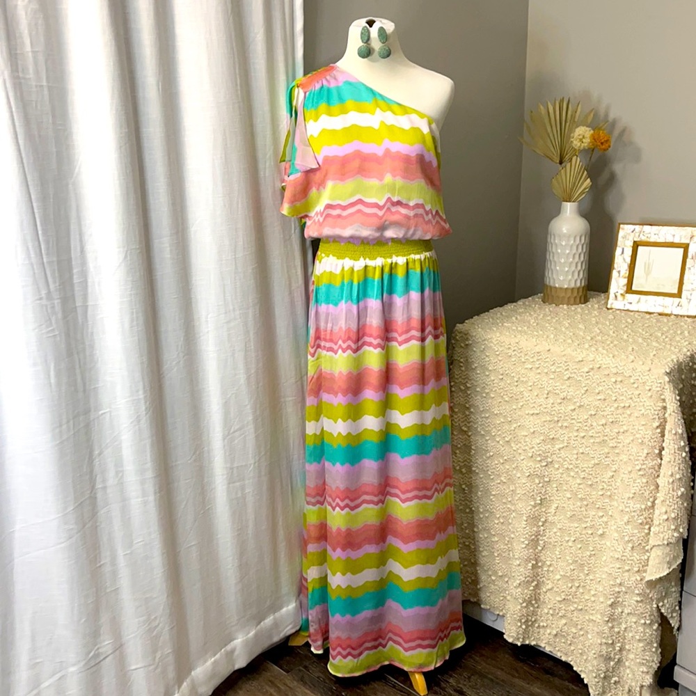 Jessica Simpson dress